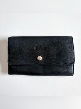 Vintage Roots Pebble Leather Wallet - Made in Canada 🇨🇦